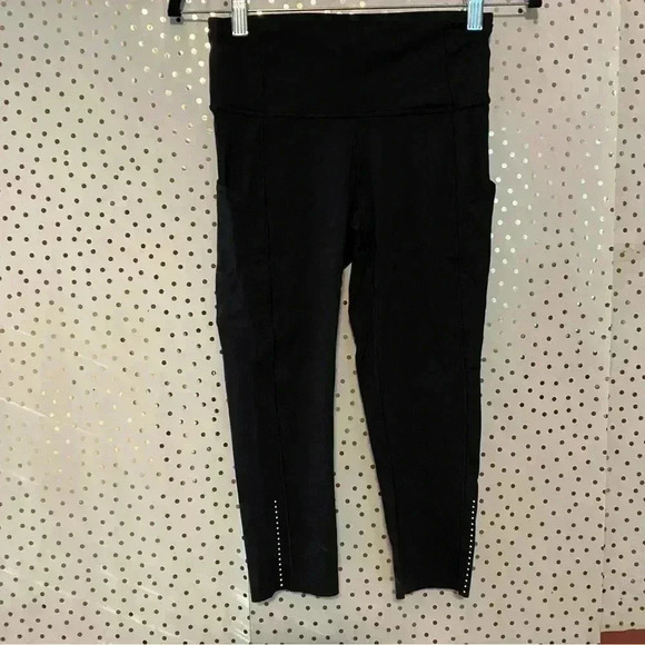 Lululemon Fast & Free Crop Black - Picture 2 of 11